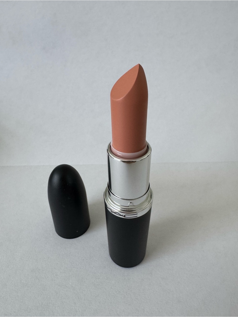 Mac lipstick Fleshpot836